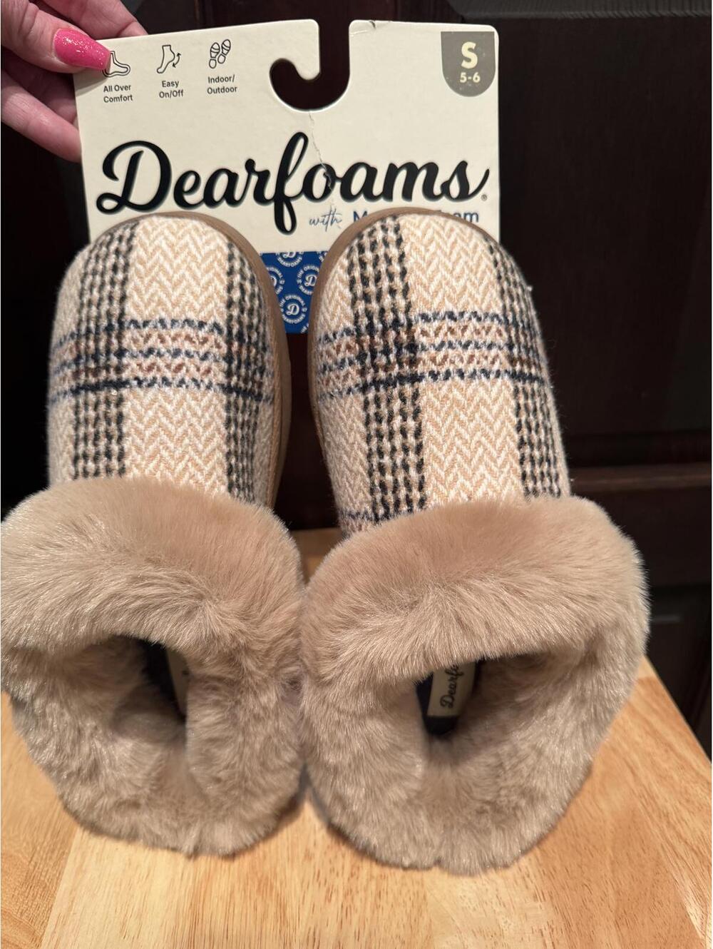 Dearfoams Women's Memory Foam Plaid Slippers Size Small 5-6